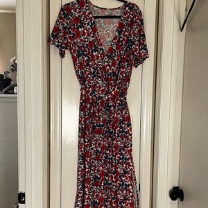 Red, White, and Blue, high-slit, tie waist, short sleeved dress!